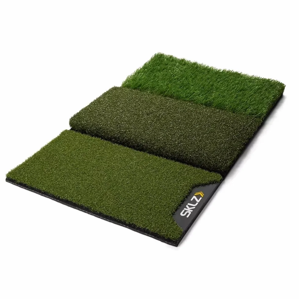 SKLZ Golf Übungsmatte, Spiel verbessern mit 3-Oberflächen-Design, robuste 63,5cm x 40,6cm Matte für Tee, Fairway, Rough - Ideal für Zuhause, Fähigkeiten verbessern, Handicap senken