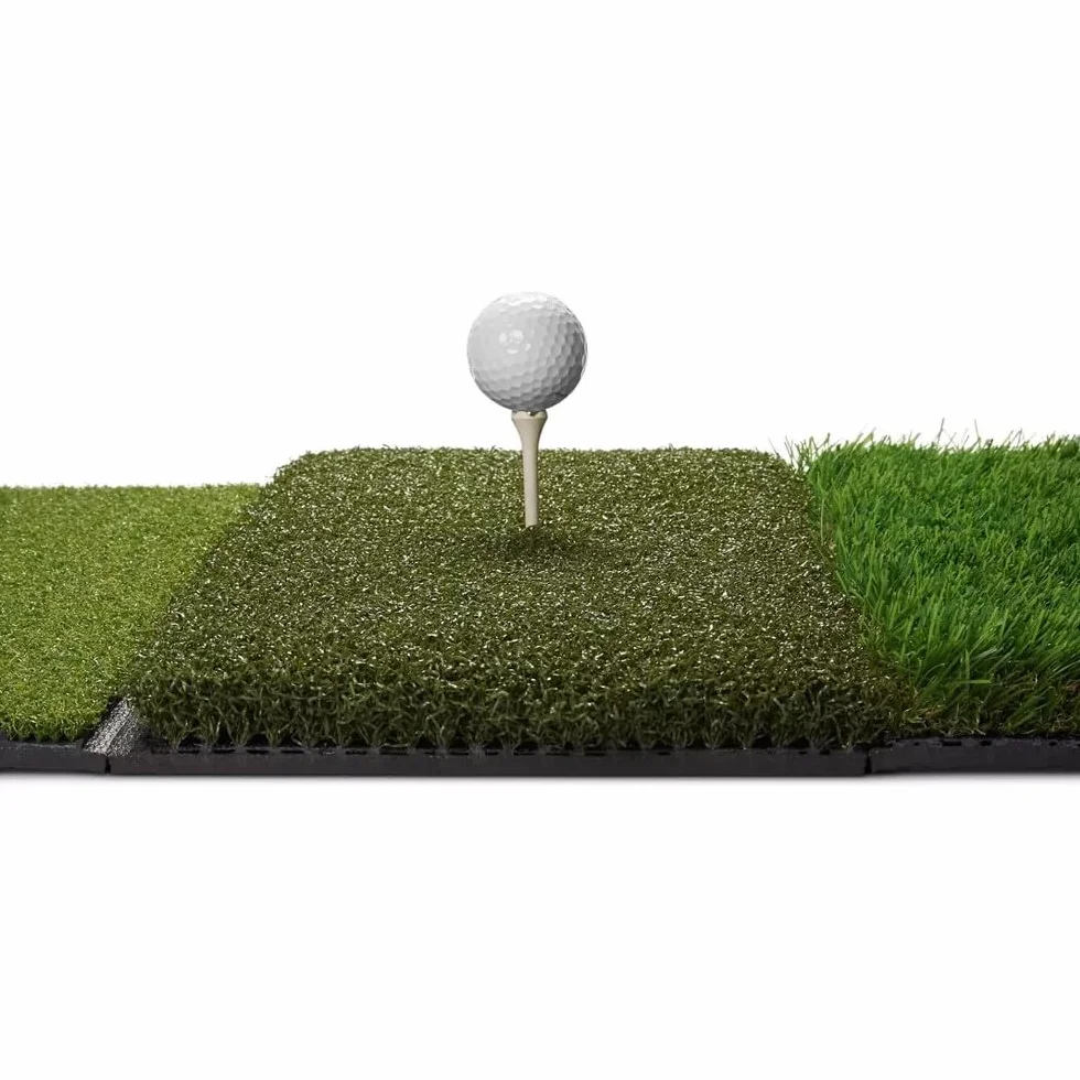 SKLZ Golf Übungsmatte, Spiel verbessern mit 3-Oberflächen-Design, robuste 63,5cm x 40,6cm Matte für Tee, Fairway, Rough - Ideal für Zuhause, Fähigkeiten verbessern, Handicap senken