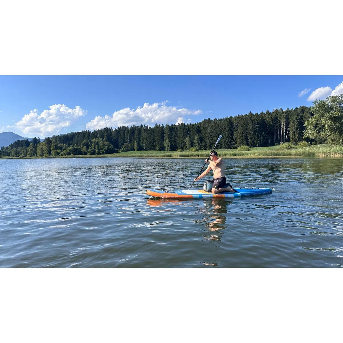 Saddle Seat – Aufblasbarer SUP & Kajak Sitz mit erhöhter Sitzposition, wasserdichter Tasche & MOLLE-System – Bequemer Sitz auch für schwere Personen – Passend für alle SUP Boards