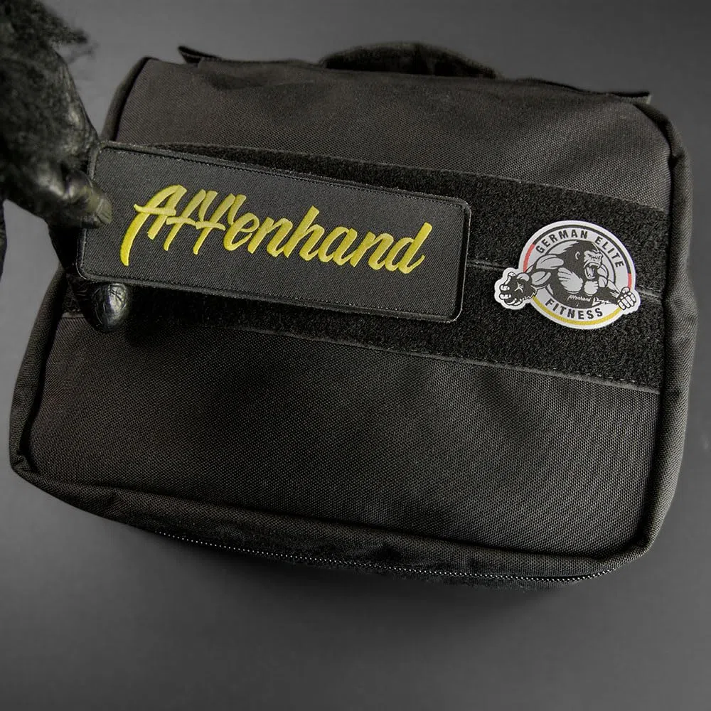 Affenhand Ausrüstungstasche – Strapazierfähige Trainingstasche aus Nylon mit Trockenfach, Netzfächern, YKK-Reißverschluss, großer Klettfläche und Tragegriff – Ordnung für Grips, Springseile & Zubehör