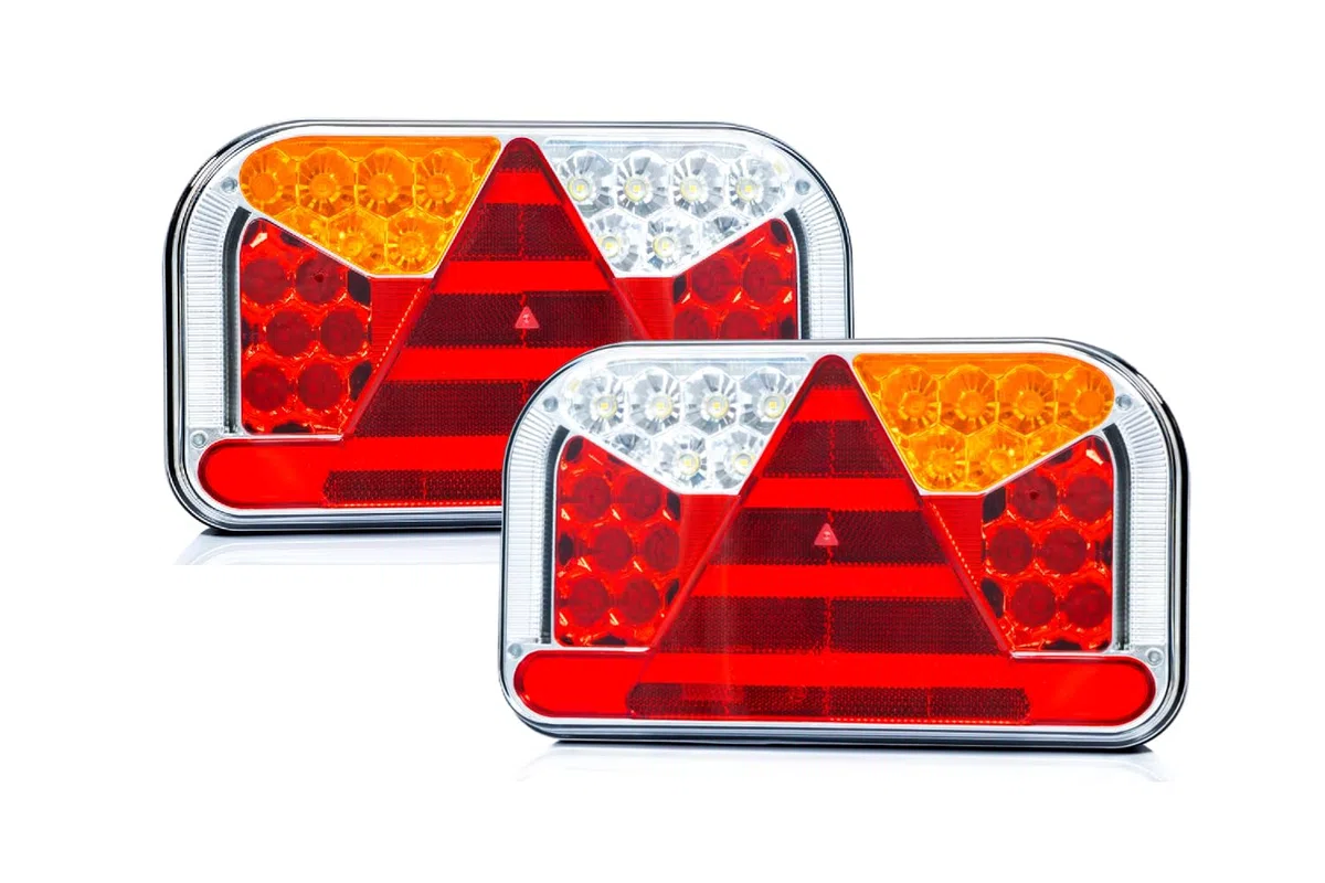 UNITRAILER FRISTOM LED Rueckleuchten Set FT-170 links und rechts 7 Funktionen 12 bis 36 V IP68 5 Pin Bajonett mit E9 EMV fuer Anhaenger Pritschenanhaenger Sattelauflieger und Lkw 240 x 140 mm