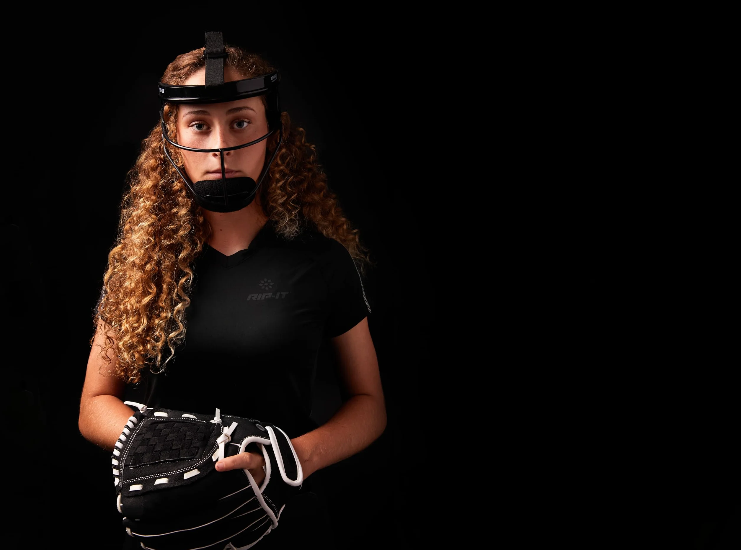 RIP-IT Defense Softball Fielder's Mask - Leichte, sichere Passform bietet maximalen Schutz und Komfort - behindert Nicht die Sicht - Pferdeschwanzfreundlich